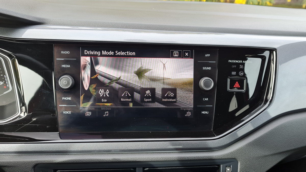 VOLKSWAGEN POLO GTI 2,0 DSG6 200 CARPLAY LIMITEUR DRIVE SELECT  BLUETOOTH CHASSIS SPORT