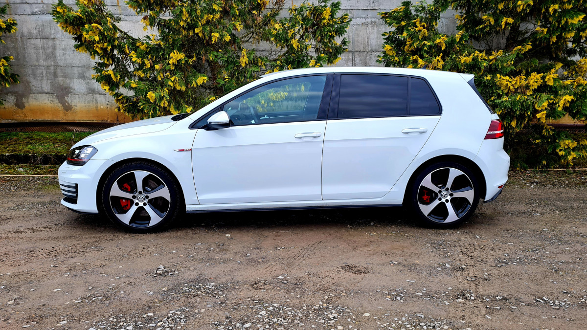 VOLKSWAGEN GOLF 7  GTI PERF 230 DSG6 GPS REGULATEUR BLUETOOTH