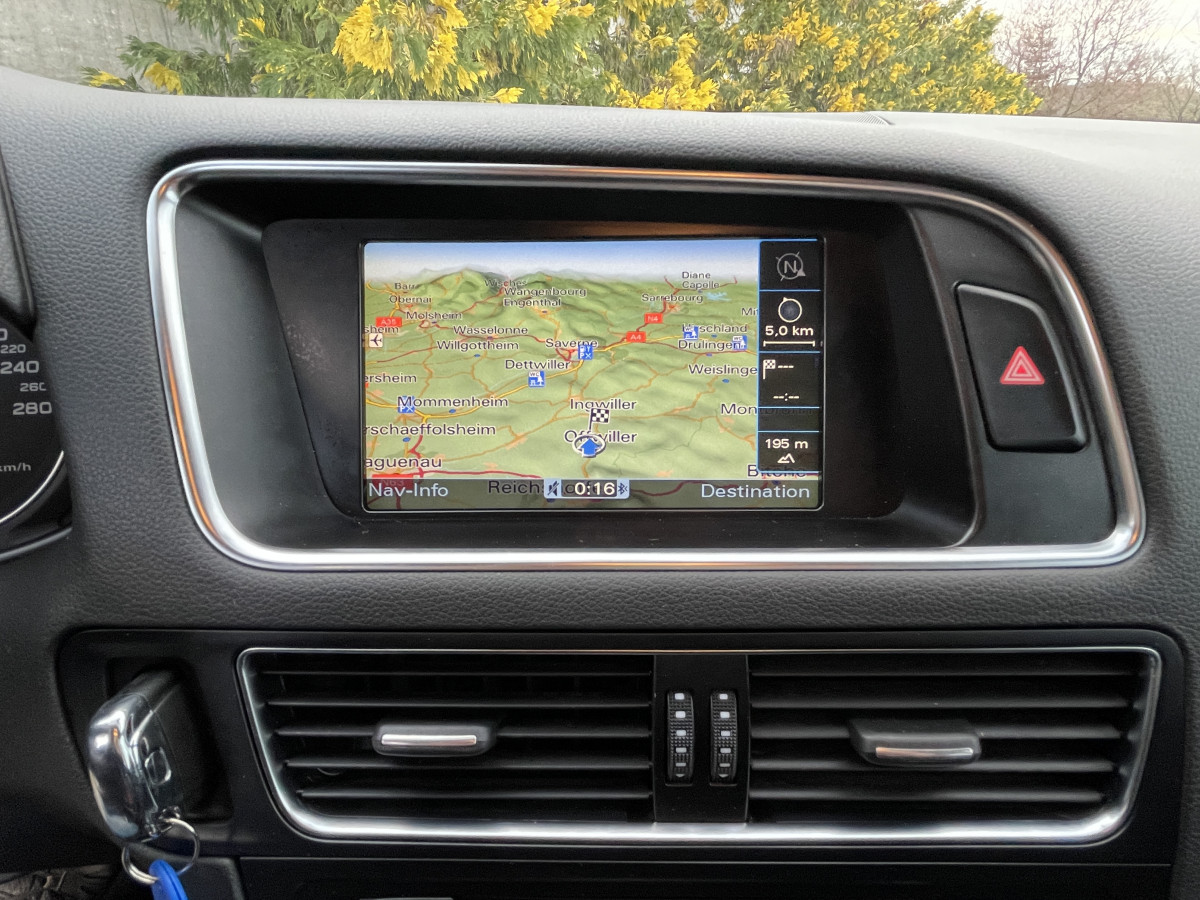 AUDI Q5 2,0 TDI  QUATTRO 170  S-LINE DSG7 GPS REGULATEUR BLUETOOTH XENON