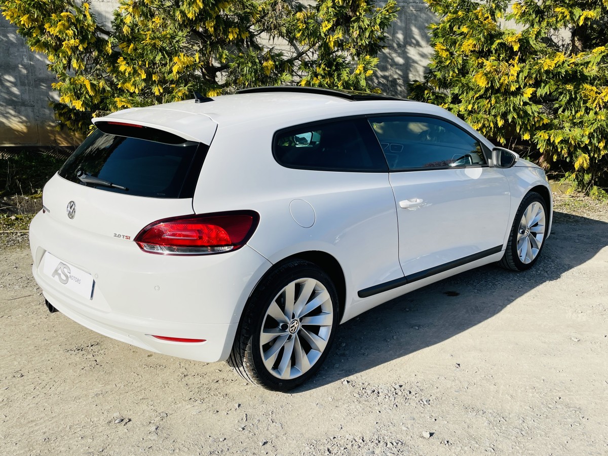 VOLKSWAGEN SCIROCCO 2,0 TFSI 200 SPORTLINE DSG6 TOIT PANO GPS