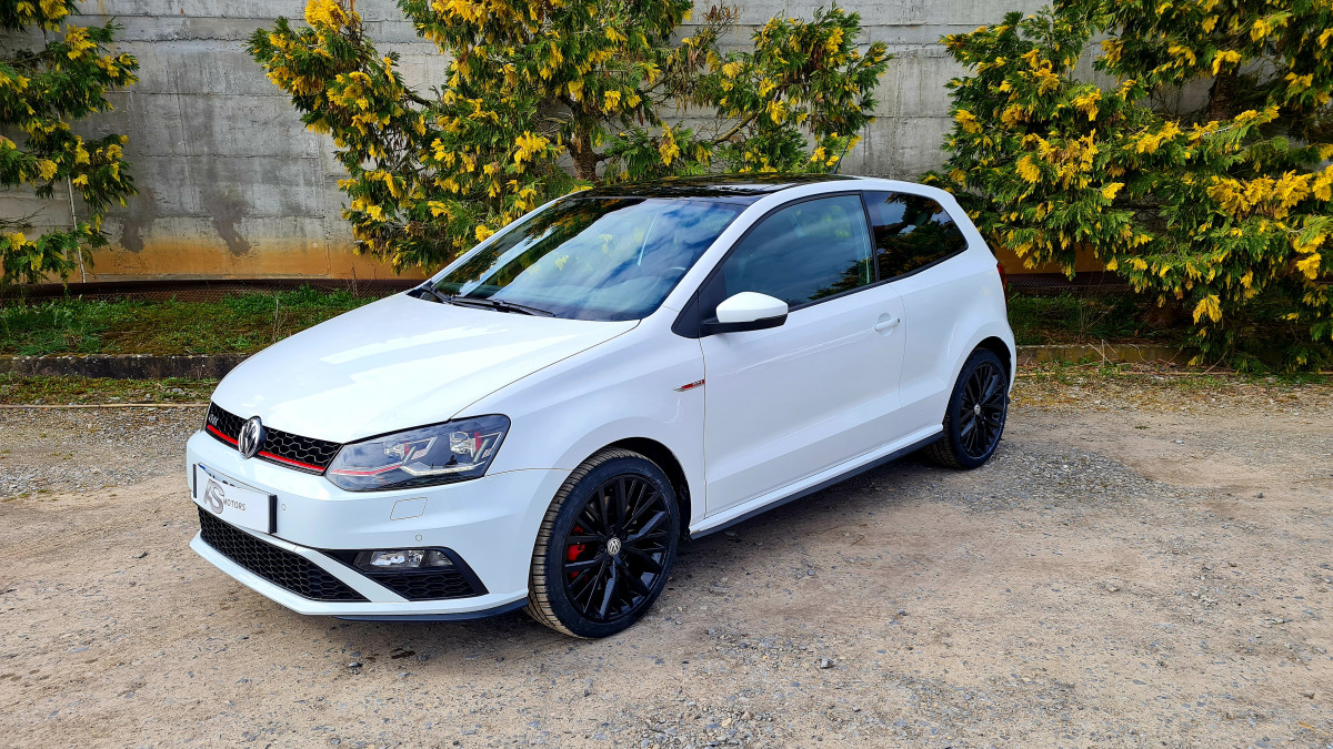 VOLKSWAGEN POLO GTI 1,8 DSG7 192 GPS  CARPLAY CHASSIS SPORT TOIT PANO