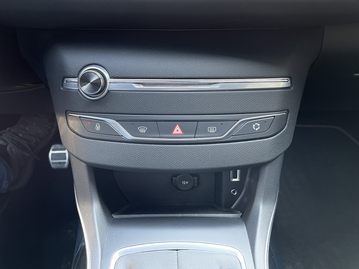 PEUGEOT 308 GTI 1,6  THP 272  BY PEUGEOT SPORT GPS KEYLESS REGULATEUR DENON