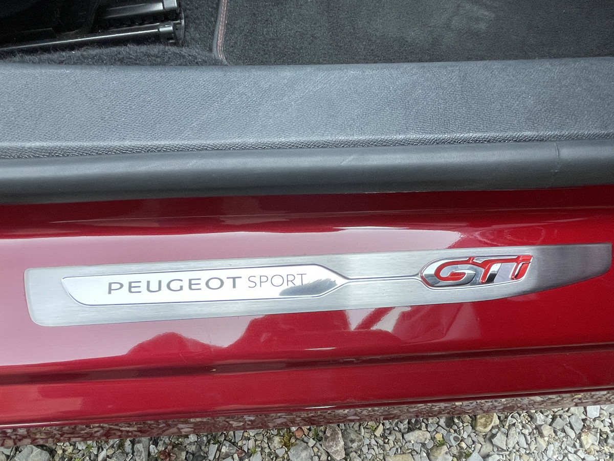 PEUGEOT 308 GTI 1,6  THP 272  BY PEUGEOT SPORT GPS KEYLESS REGULATEUR DENON