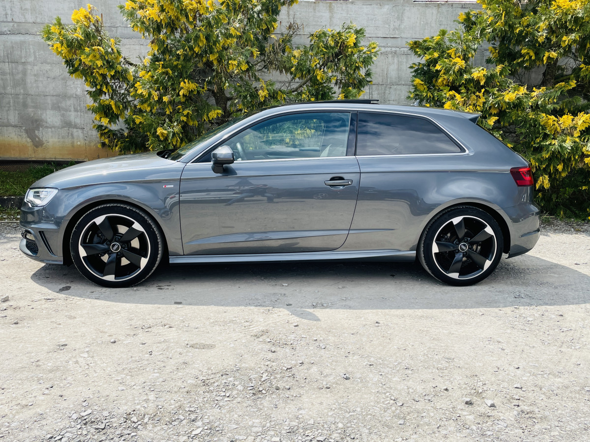 AUDI A3 1,8 TFSI 180 FULL S-LINE TOIT PANORAMIQUE GPS REGULATEUR BANG OLUFSEN JANTES ROTOR