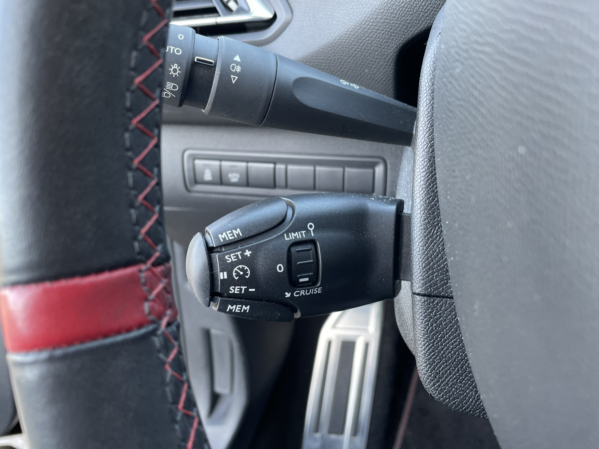 PEUGEOT 308 GTI 1,6  THP 272  BY PEUGEOT SPORT GPS KEYLESS REGULATEUR