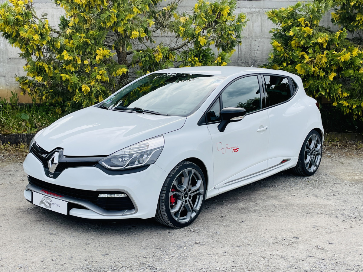 CLIO 4 RS TROPHY 1,6 220 EDC SERIE NUMEROTÉ 3328 GPS CAMERA REGULATEUR