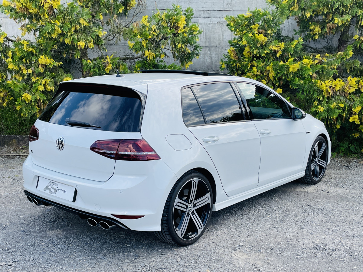 VOLKSWAGEN GOLF R 2,0 TFSI 300 DSG6 4MOTION  FULL OPTIONS GPS  TOIT PANO CAMERA CUIR ACC DCC LANE ASSIST SIDE ASSIST  XENON