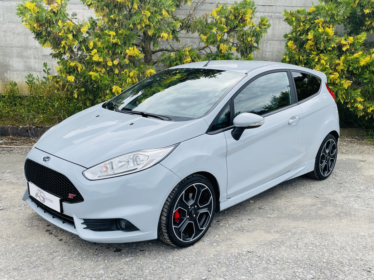 FORD FIESTA ST 1,6 TURBO 200  PACK PERF BLUETOOTH CLIM AUTO