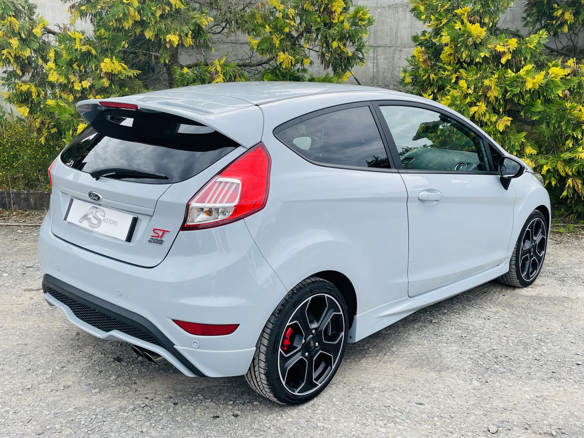 FORD FIESTA ST 1,6 TURBO 200  PACK PERF BLUETOOTH CLIM AUTO