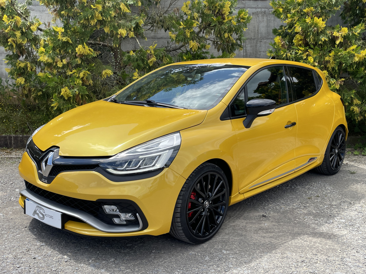RENAULT CLIO RS TROPHY 1,6 220 GPS RS MONITOR BOSE