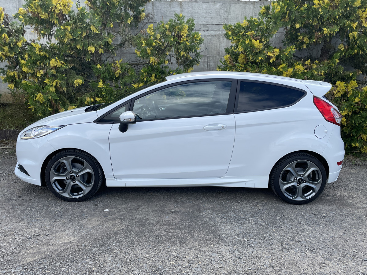 FORD FIESTA ST 1,6 TURBO 182 BLUETOOTH CLIM AUTO