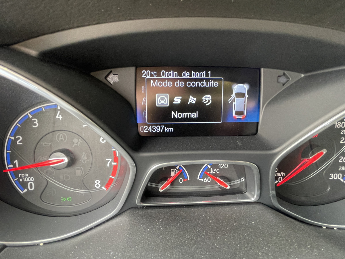 FORD FOCUS RS 2,3 ECO BOOST 350 GPS BLUETOOTH REGULATEUR DRIVE MODE