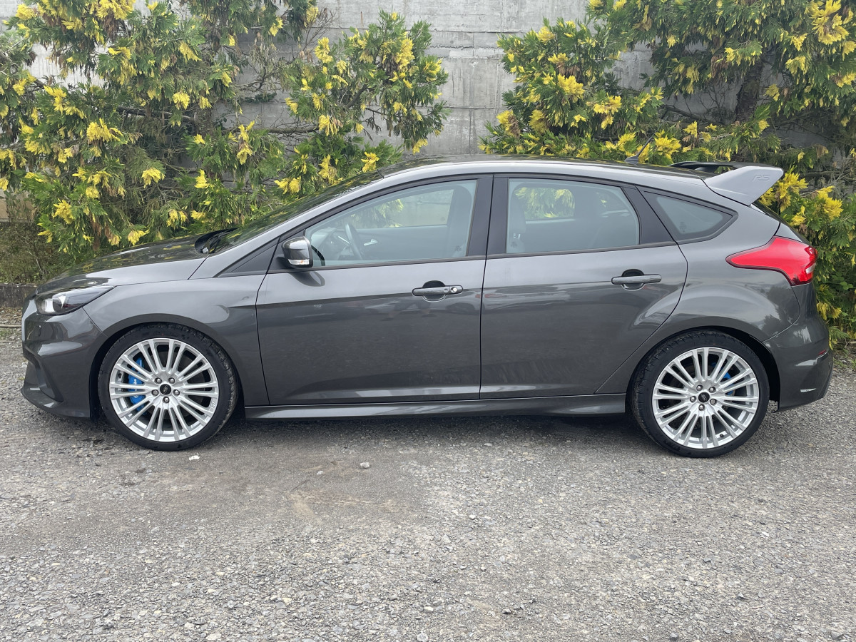 FORD FOCUS RS 2,3 ECO BOOST 350 GPS BLUETOOTH REGULATEUR DRIVE MODE