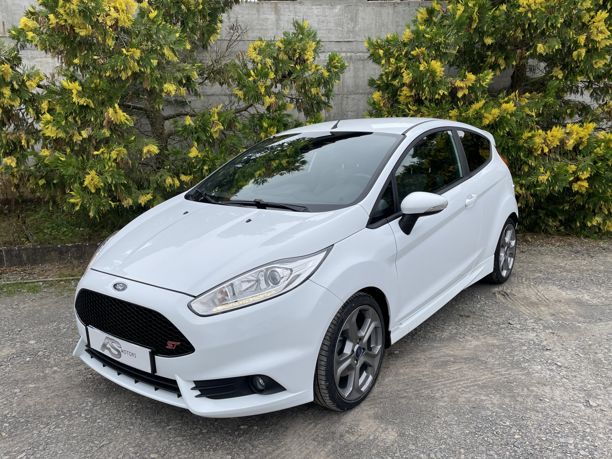 FORD FIESTA ST 1,6 TURBO 182 PACK PERF GPS REGULATEUR BLUETOOTH