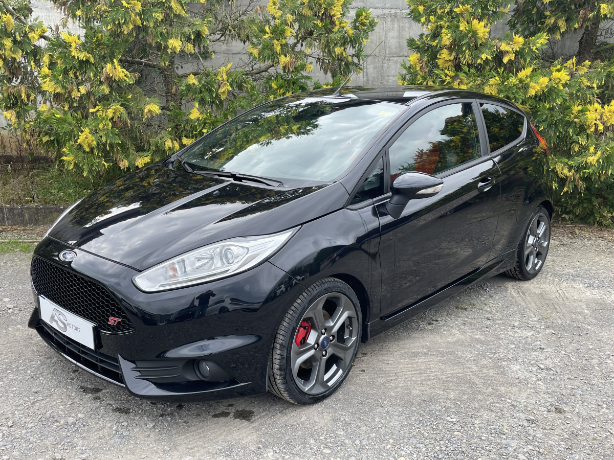 FORD FIESTA ST 1,6 182 PACK PERF FULL OPTIONS INTERIEUR ORANGE MOLTEN