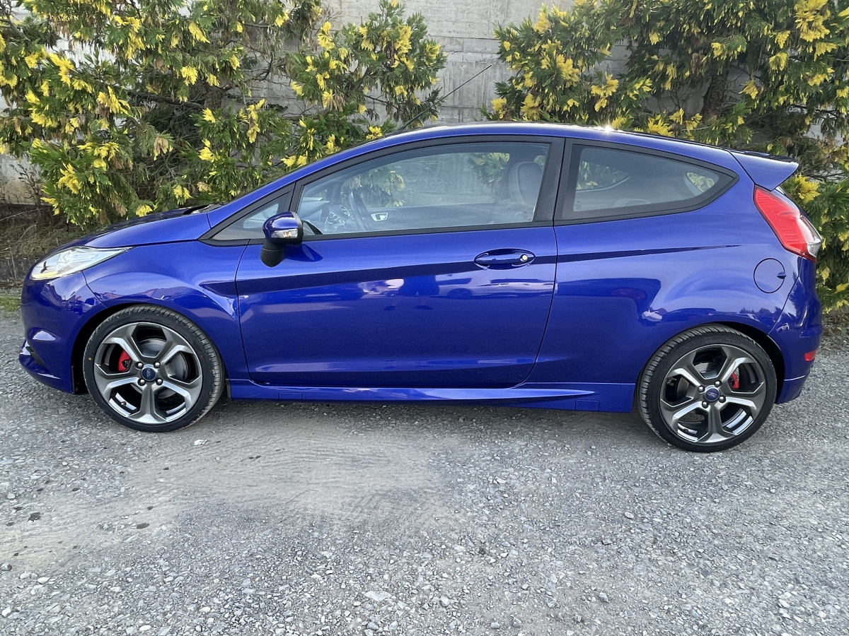 FORD FIESTA ST 1,6 TURBO 182 PACK PERF GPS REGULATEUR BLEU PERFORMANCE