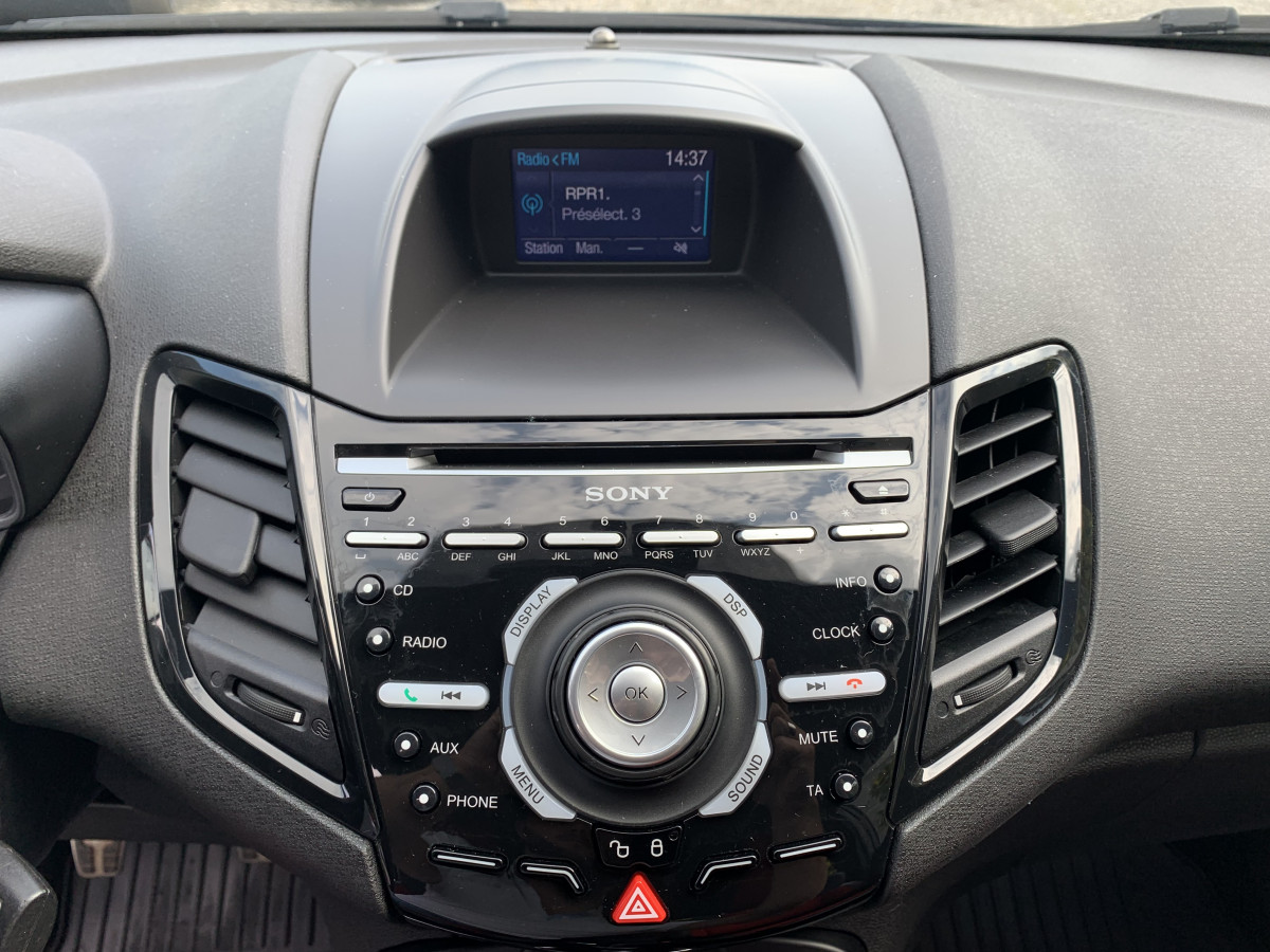 FORD FIESTA ST 1,6 TURBO 182 REGUL BLUETOOTH