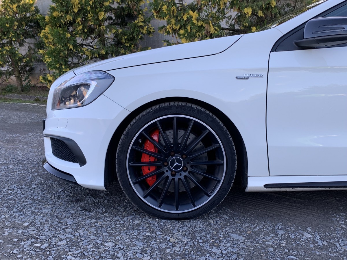 MERCEDES A45 AMG 360 CV 4MATIC SPEEDSHIFT-DTC PACK ECLUSIF PERFORMANCE AMG RECARO CAMERA BLUETOOTH SUPERBE ETAT