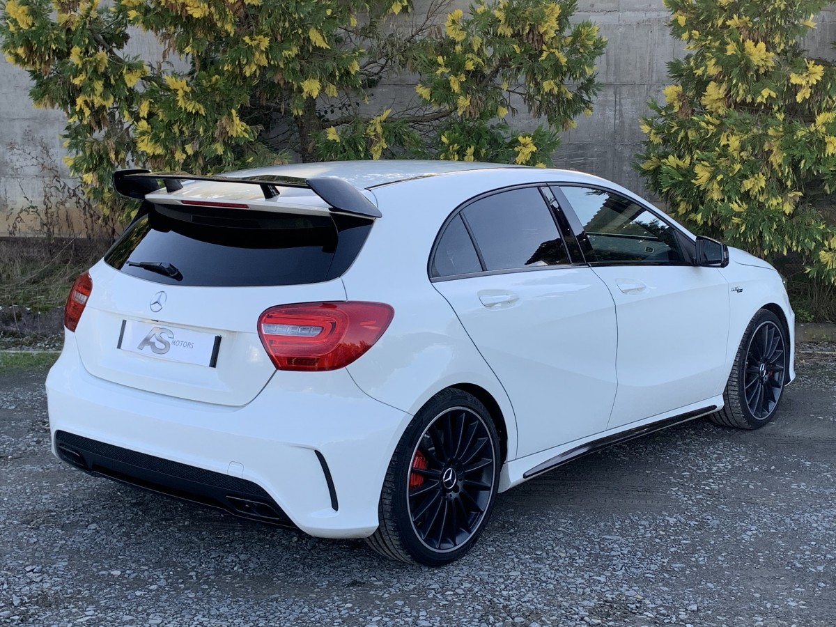 MERCEDES A45 AMG 360 CV 4MATIC SPEEDSHIFT-DTC PACK ECLUSIF PERFORMANCE AMG RECARO CAMERA BLUETOOTH SUPERBE ETAT