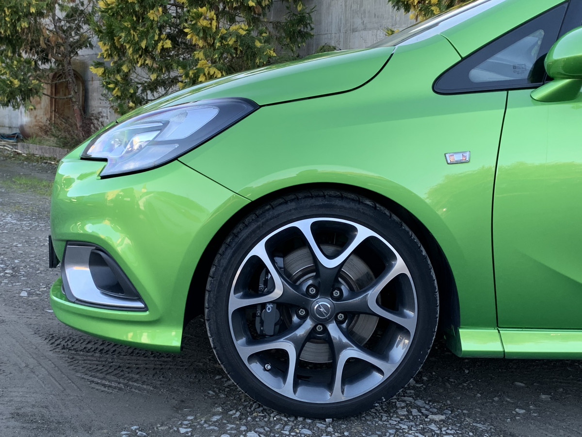 OPEL CORSA OPC 1,6 TURBO 207 VERT SAUTERELLE PACK PERFORMANCE SIEGES BAQUET REGULATEUR FREINS BREMBO DIFFERENTIEL AUTOBLOQUANT