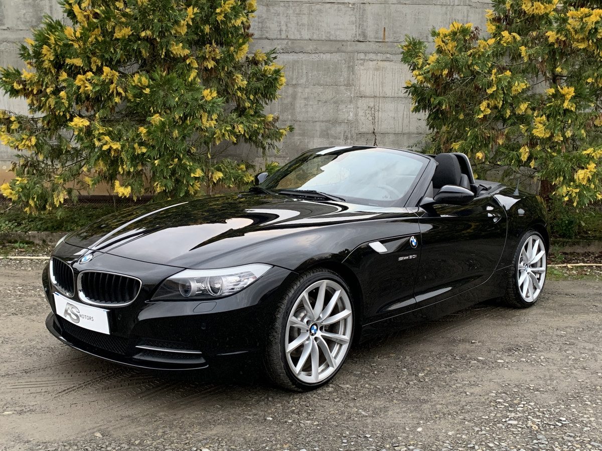 BMW Z4 E89 30I BVA 258 CV VERSION LUXE 6 CYLINDRES ATMOSPHERIQUE CUIR GPS BLUETOOTH REGULATEUR JANTES 19