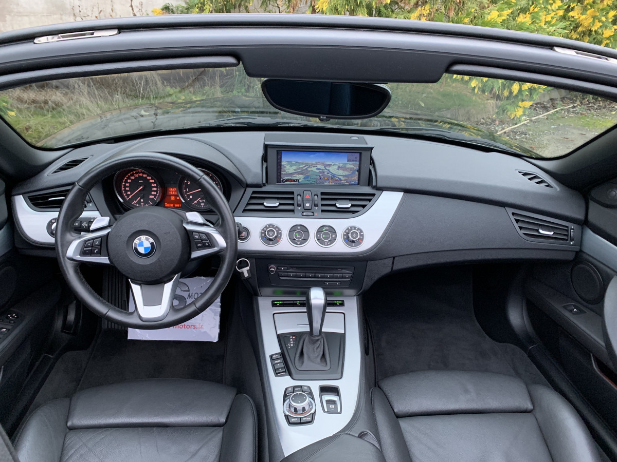 BMW Z4 E89 30I BVA 258 CV VERSION LUXE 6 CYLINDRES ATMOSPHERIQUE CUIR GPS BLUETOOTH REGULATEUR JANTES 19