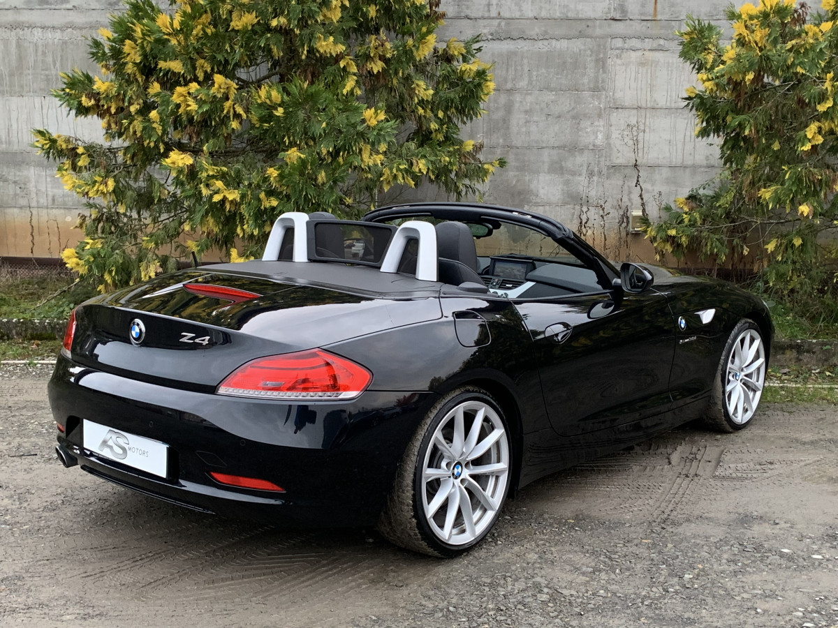 BMW Z4 E89 30I BVA 258 CV VERSION LUXE 6 CYLINDRES ATMOSPHERIQUE CUIR GPS BLUETOOTH REGULATEUR JANTES 19