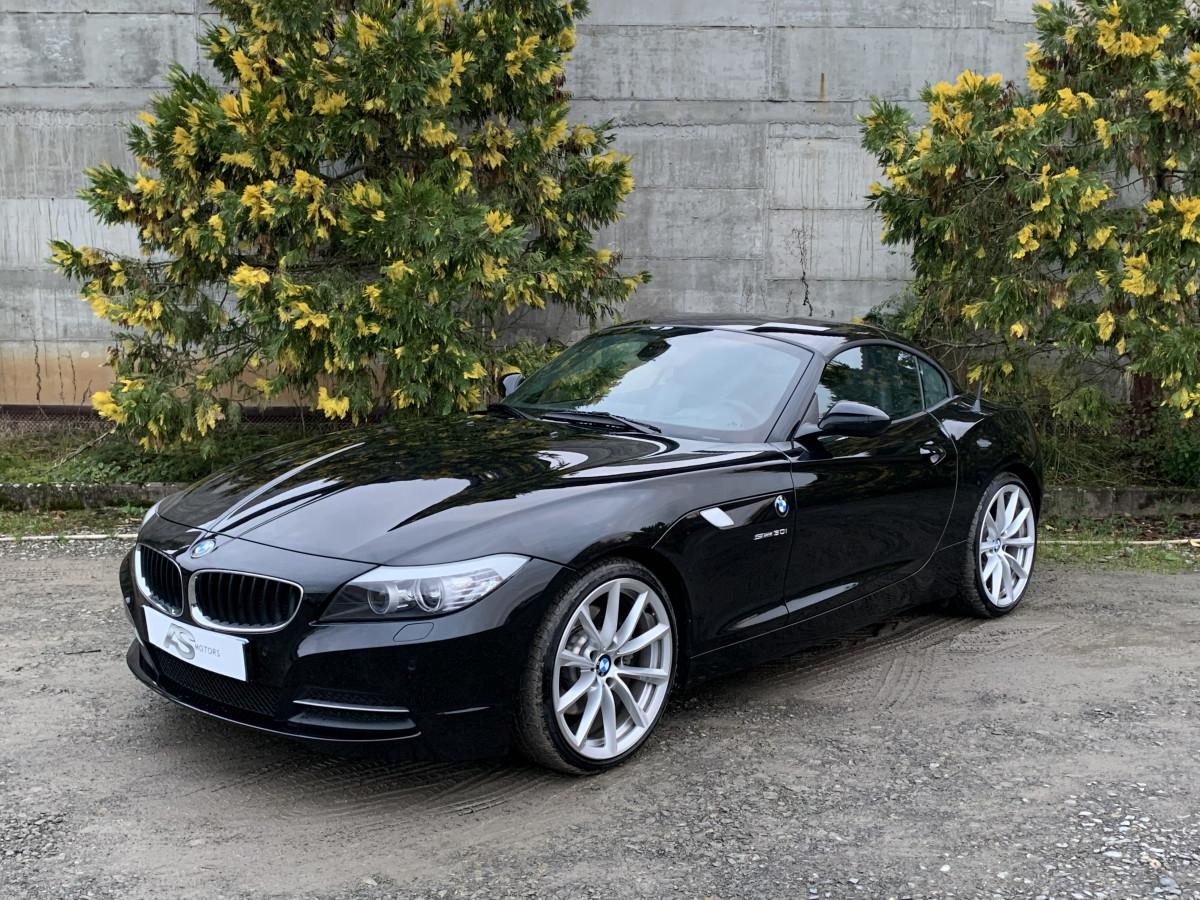 BMW Z4 E89 30I BVA 258 CV VERSION LUXE 6 CYLINDRES ATMOSPHERIQUE CUIR GPS BLUETOOTH REGULATEUR JANTES 19