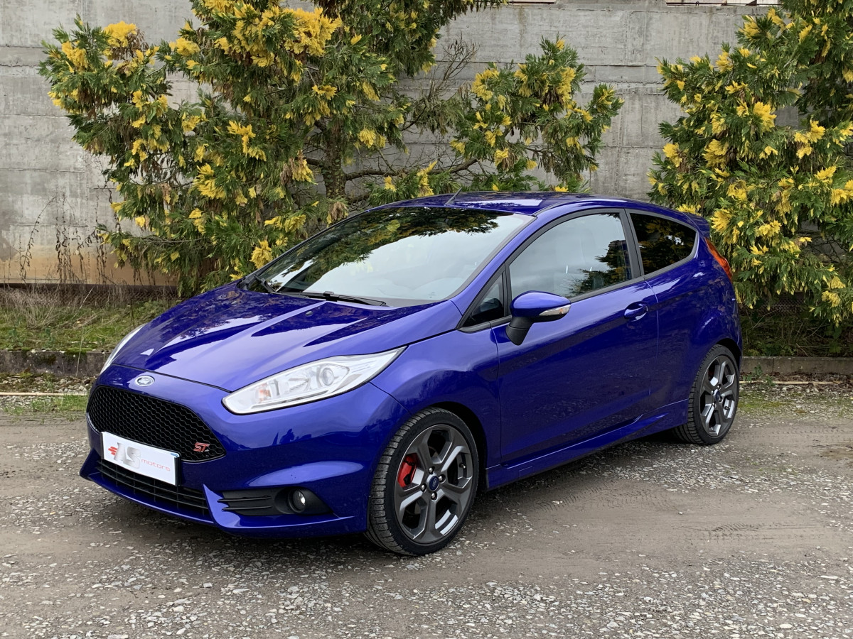FORD FIESTA ST 1,6 TURBO 182 PACK PERFORMANCE BLUETOOTH SIEGES CHAUFFANT 1ERE MAIN
