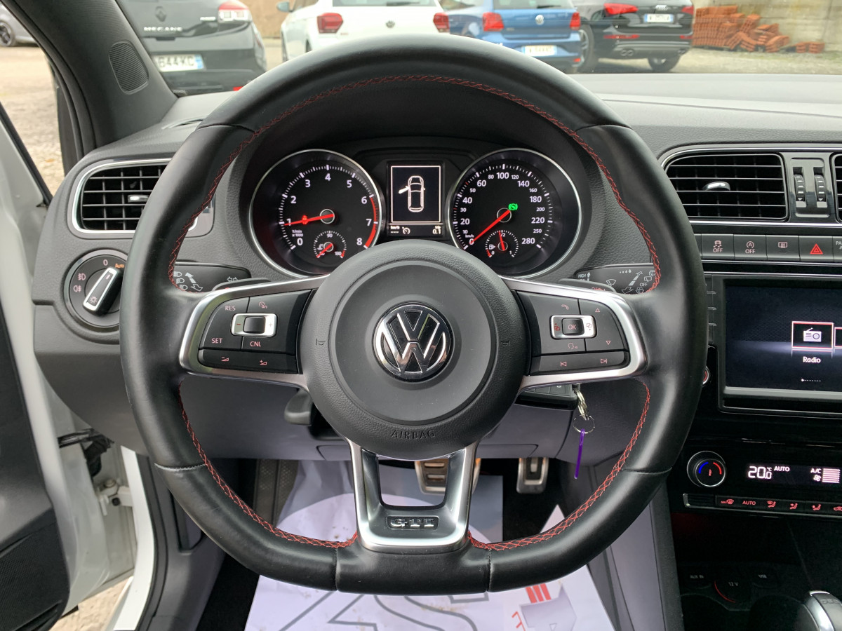 VOLKSWAGEN POLO GTI 1.8 TSI DSG 192 CV BLANCHE BLUETOOTH REGULATEUR JANTES 17 MODE SPORT