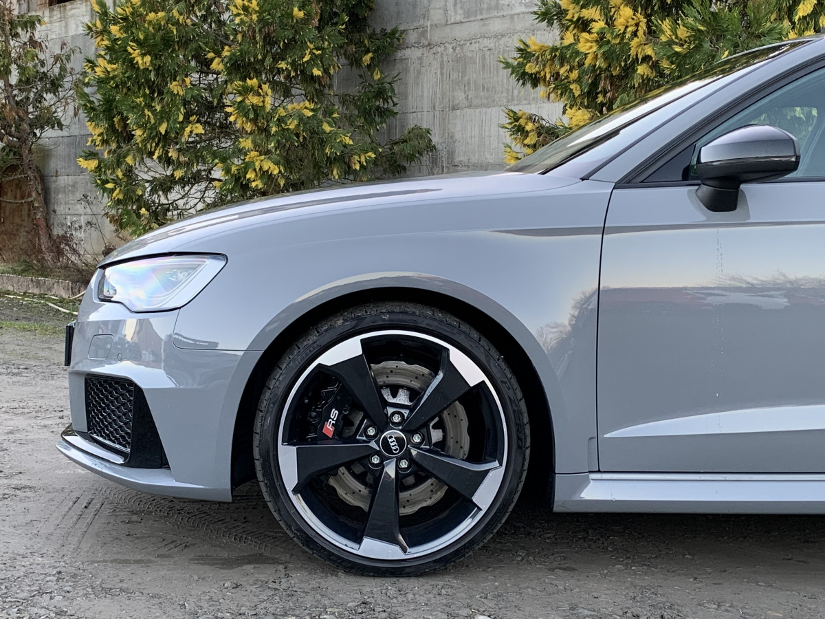 AUDI RS3 SPORTBACK 2,5 TFSI 367 S-TRONIC QUATTRO GRIS NARDO ECHAPPEMENT SPORT RS HIFI B&0 GPS BLUETOOTH SIEGES SPORT CAPITONE JANTES ROTOR FEUX FULL LED CAMERA