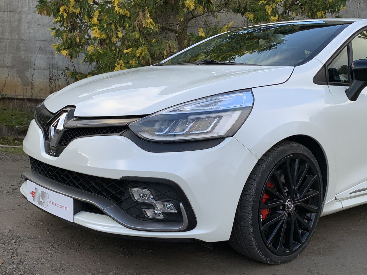 RENAULT CLIO IV RS TROPHY 1,6 220 EDC BLANC NACRE GPS BLUETOOTH REGULATEUR CUIR RS MONITOR BOSE KEYLESS GO