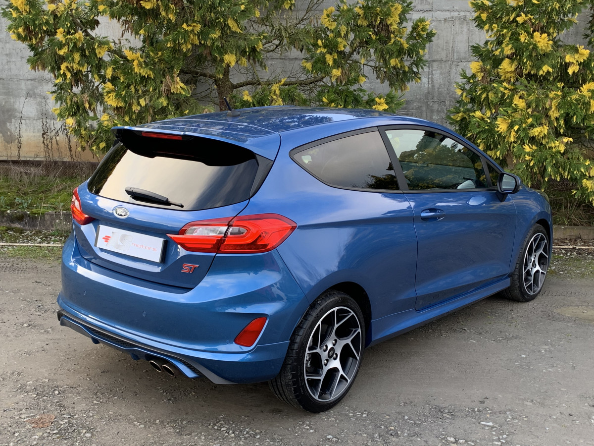 FORD FIESTA ST 1,5 TURBO 200 CV BLEU REGULATEUR BLUETOOTH HIFI B&O APPLE CAR PLAY LANE ASSIST 1ERE MAIN