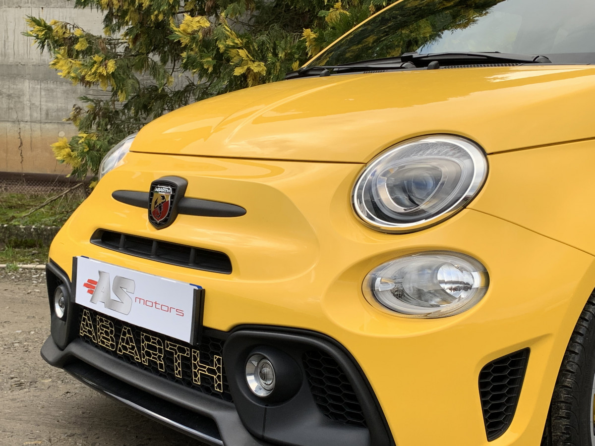 FIAT 500 ABARTH 1,4 TURBO 180 CV 595 COMPETIZIONE JAUNE GIALLO FREINS BREMBO BAQUETS SABELT CARBONE BLUETOOTH ECHAPPEMENT MONZA