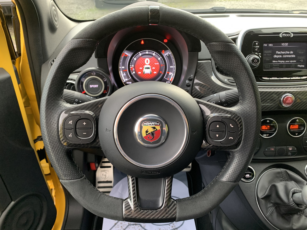 FIAT 500 ABARTH 1,4 TURBO 180 CV 595 COMPETIZIONE JAUNE GIALLO FREINS BREMBO BAQUETS SABELT CARBONE BLUETOOTH ECHAPPEMENT MONZA