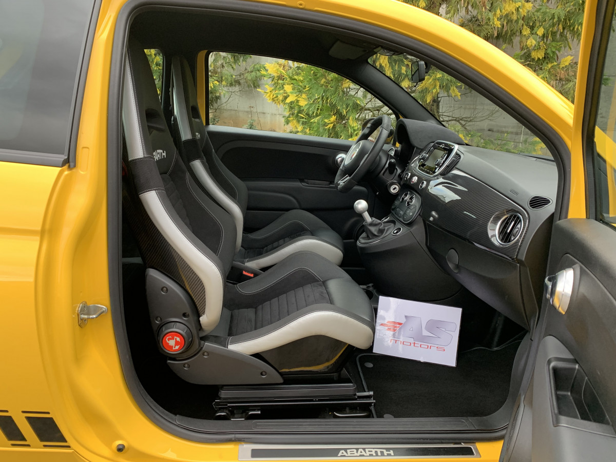 FIAT 500 ABARTH 1,4 TURBO 180 CV 595 COMPETIZIONE JAUNE GIALLO FREINS BREMBO BAQUETS SABELT CARBONE BLUETOOTH ECHAPPEMENT MONZA