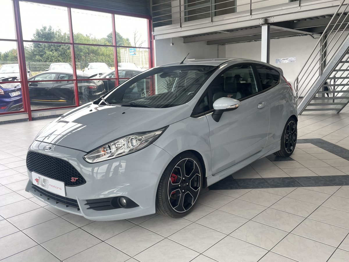 FORD FIESTA ST 1,6 TURBO 200 CV PACK PERFORMANCE GRIS BLUETOOTH