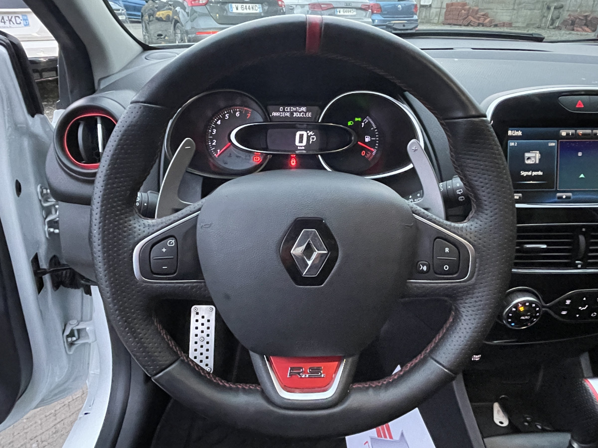 RENAULT CLIO RS TROPHY 1,6 220 GPS RS DRIVE BOSE CAMERA SIEGES CUIR