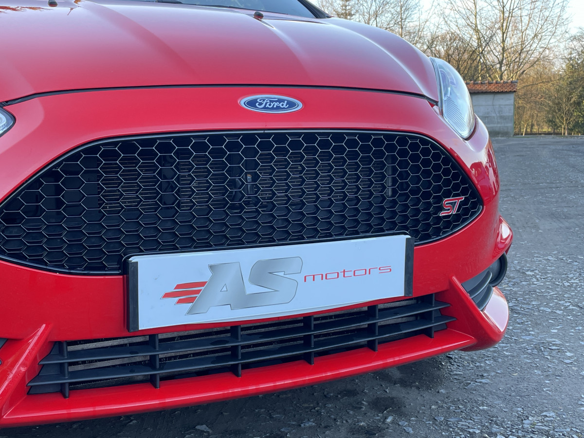 FORD FIESTA ST 1,6 TURBO 182 ROUGE RACING  PACK PERF GPS CLIM AUTO RADAR DE RECUL