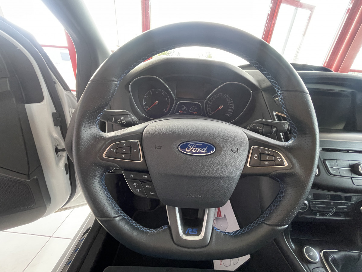 FORD FOCUS RS 2,3 ECO BOOST 350 GPS BLUETOOTH RECARO REGULATEUR DRIVE MODE