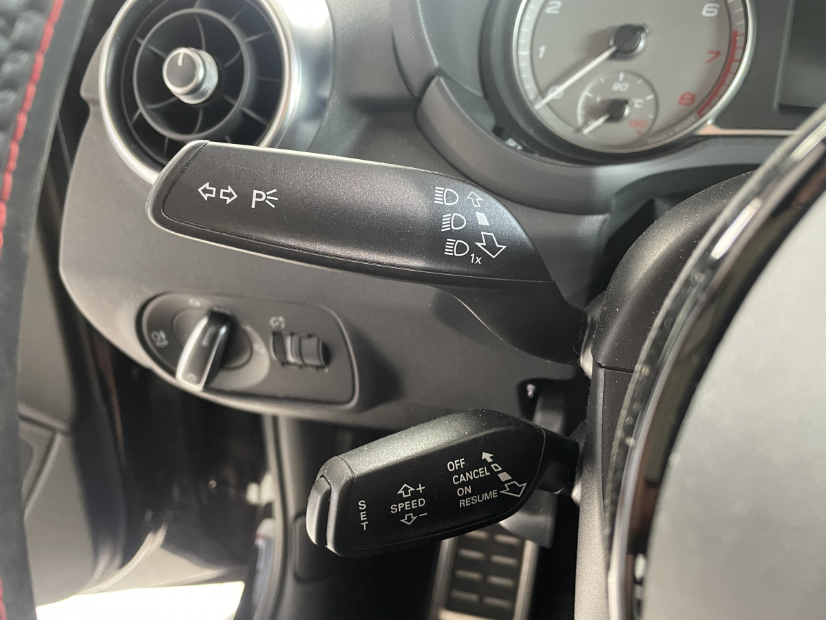 AUDI A1 S1 SPORTBACK 2,0 TFSI 231 QUATTRO GPS REGULATEUR BLUETOOTH