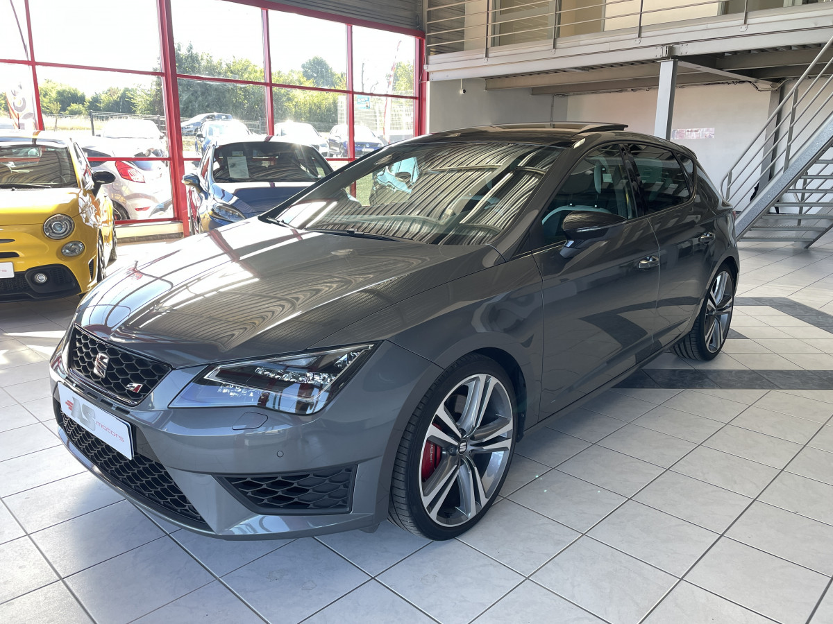 SEAT LEON  2,0 TSI CUPRA 280 DSG6 GPS REGULATEUR TOIT PANO FULL LED  DANS UN EXCELLENT ETAT