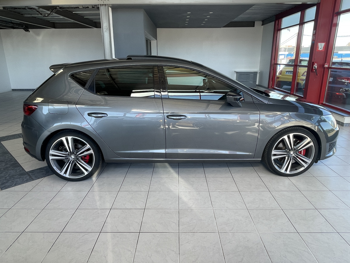 SEAT LEON  2,0 TSI CUPRA 280 DSG6 GPS REGULATEUR TOIT PANO FULL LED  DANS UN EXCELLENT ETAT