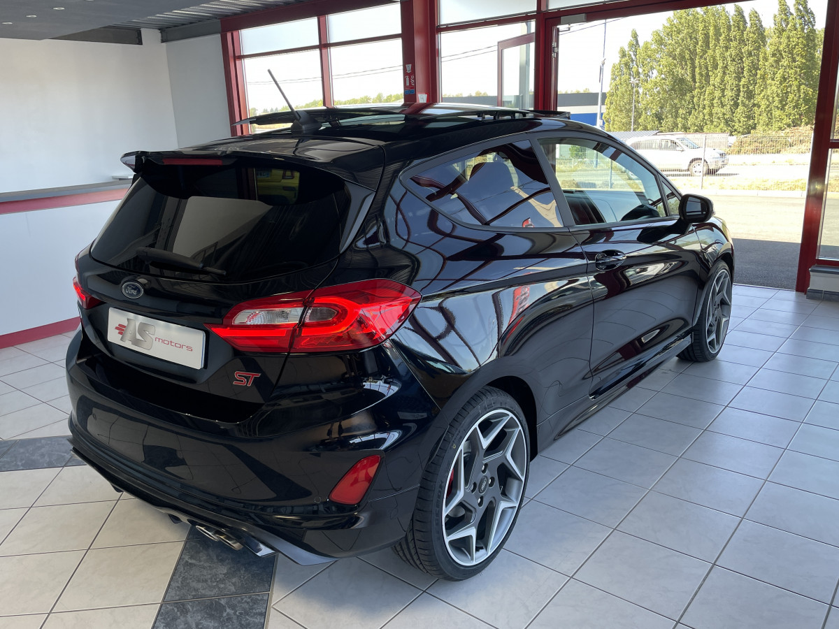 FORD FIESTA ST 1,5 200 GPS TOIT PANO APPLE CAR PLAY FULL LED BLUETOOTH HIFI B&O REGULATEUR