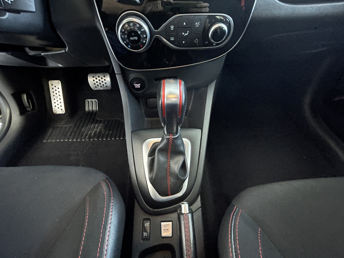 RENAULT CLIO RS TROPHY 1,6 220 EDC GPS RS MONITOR REGULATEUR RS DRIVE
