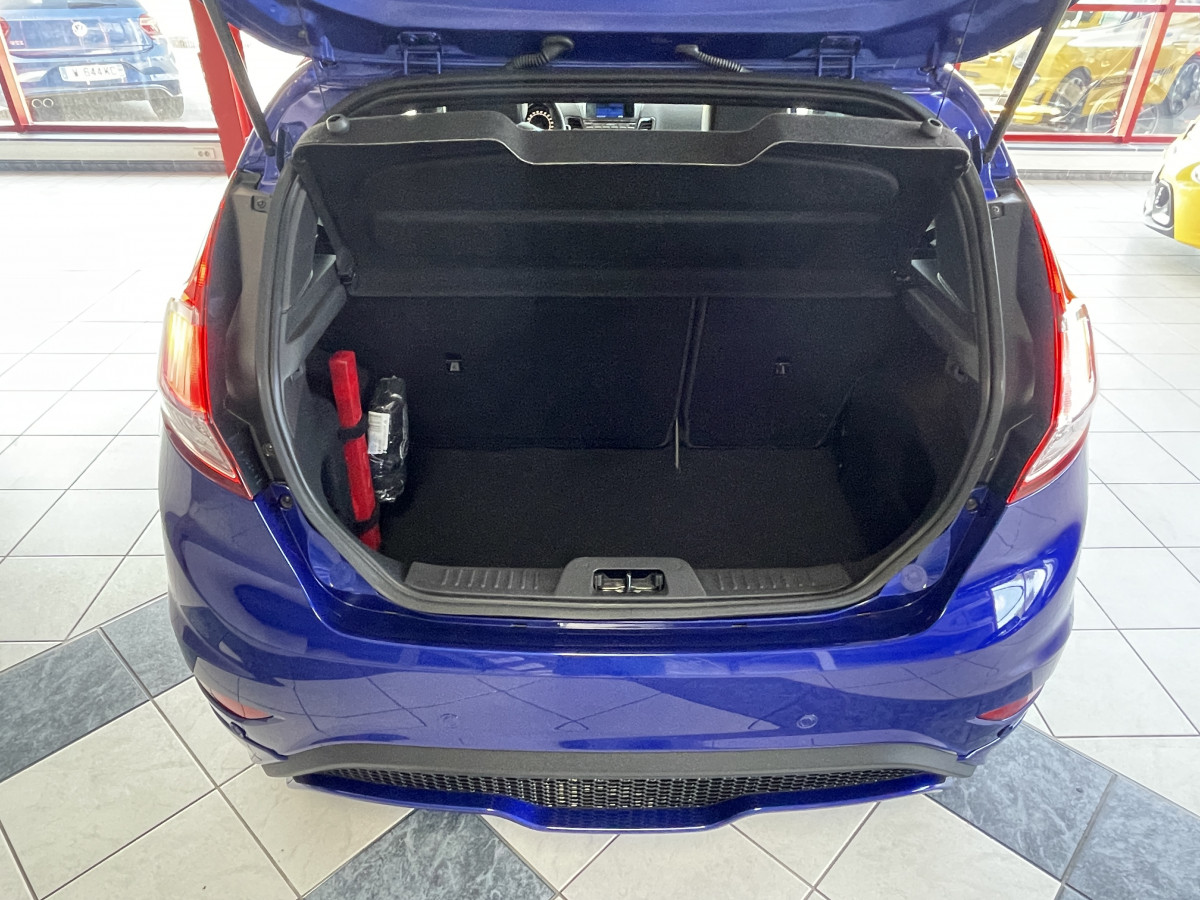 FIESTA ST 1,6 TURBO 182 PACK PERFORMANCE GPS BLUETOOTH RADAR DE RECUL