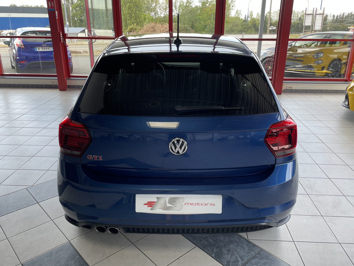 VOLKSWAGEN Polo VI 2.0 TSI 200 CV GTI DSG6 COCKPIT TOIT OUVRANT CAMERA  KEYLESS CARPLAY ACC GPS REGULATEUR ALU 17″ 1ERE MAIN!!!