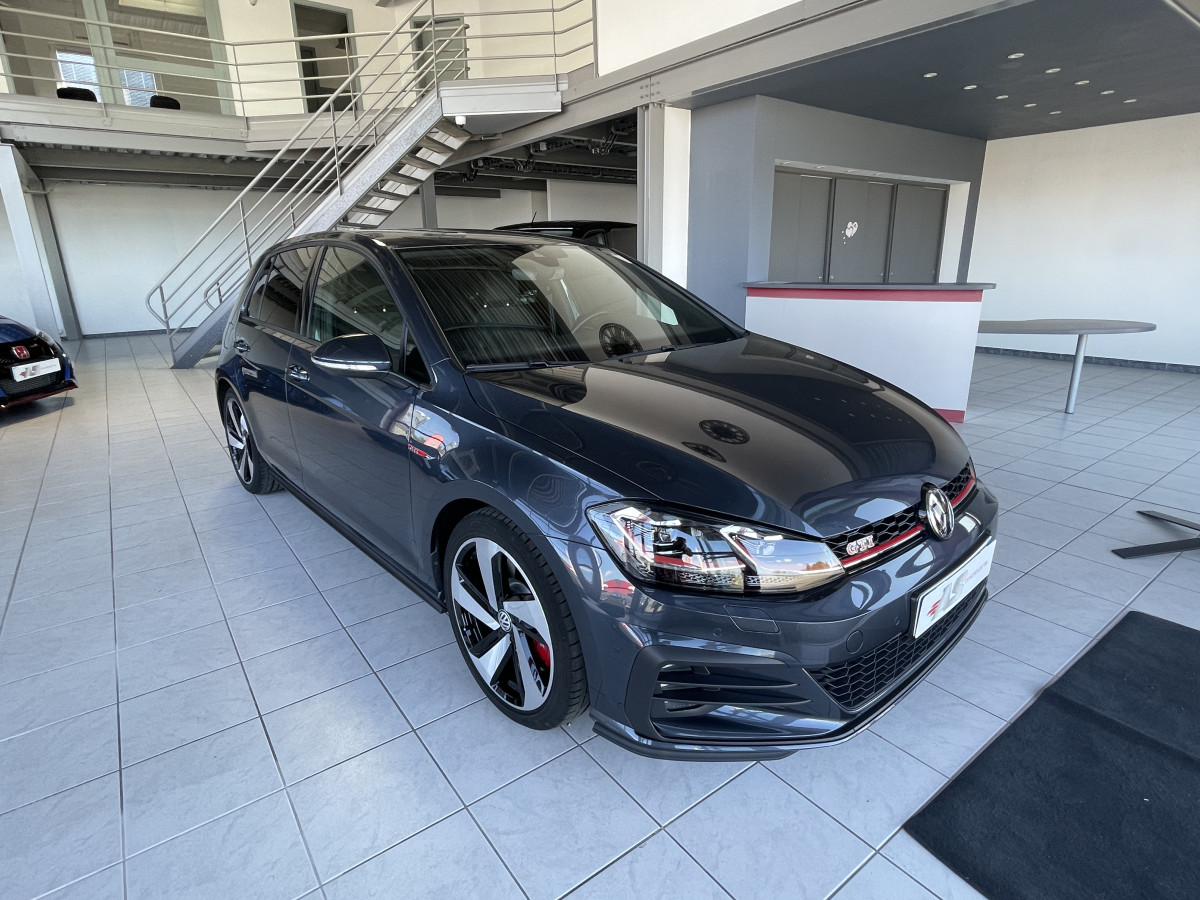 VW GOLF GTI PERFORMANCE 2,0 TSI 245 DSG7 GPS DIGITAL COCKPIT REGULATEUR KEYLESS VEBASTO