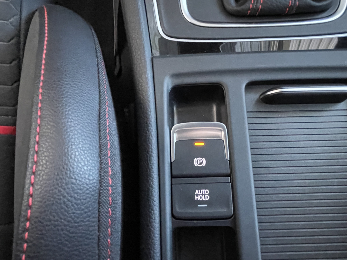 VW GOLF GTI PERFORMANCE 2,0 TSI 245 DSG7 GPS DIGITAL COCKPIT REGULATEUR KEYLESS VEBASTO