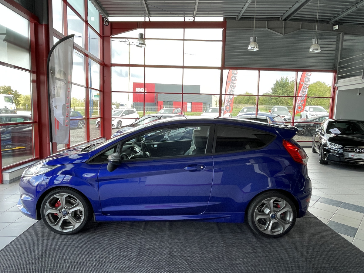 FORD FIESTA ST 1,6 TURBO 182 PACK PERF GPS REGULATEUR KEYLESS SONY